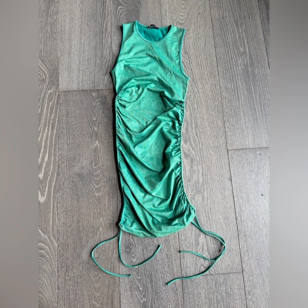 Zara Ruched Bodycon Dress in Yellow Green Size M-L - Picture 2 of 7